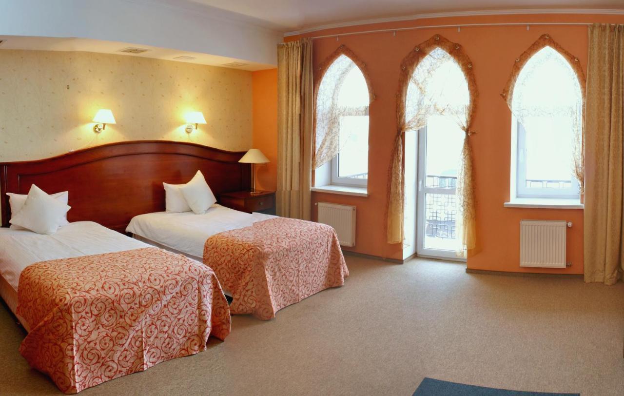 Premier Hotel Shafran Sumy Exterior photo